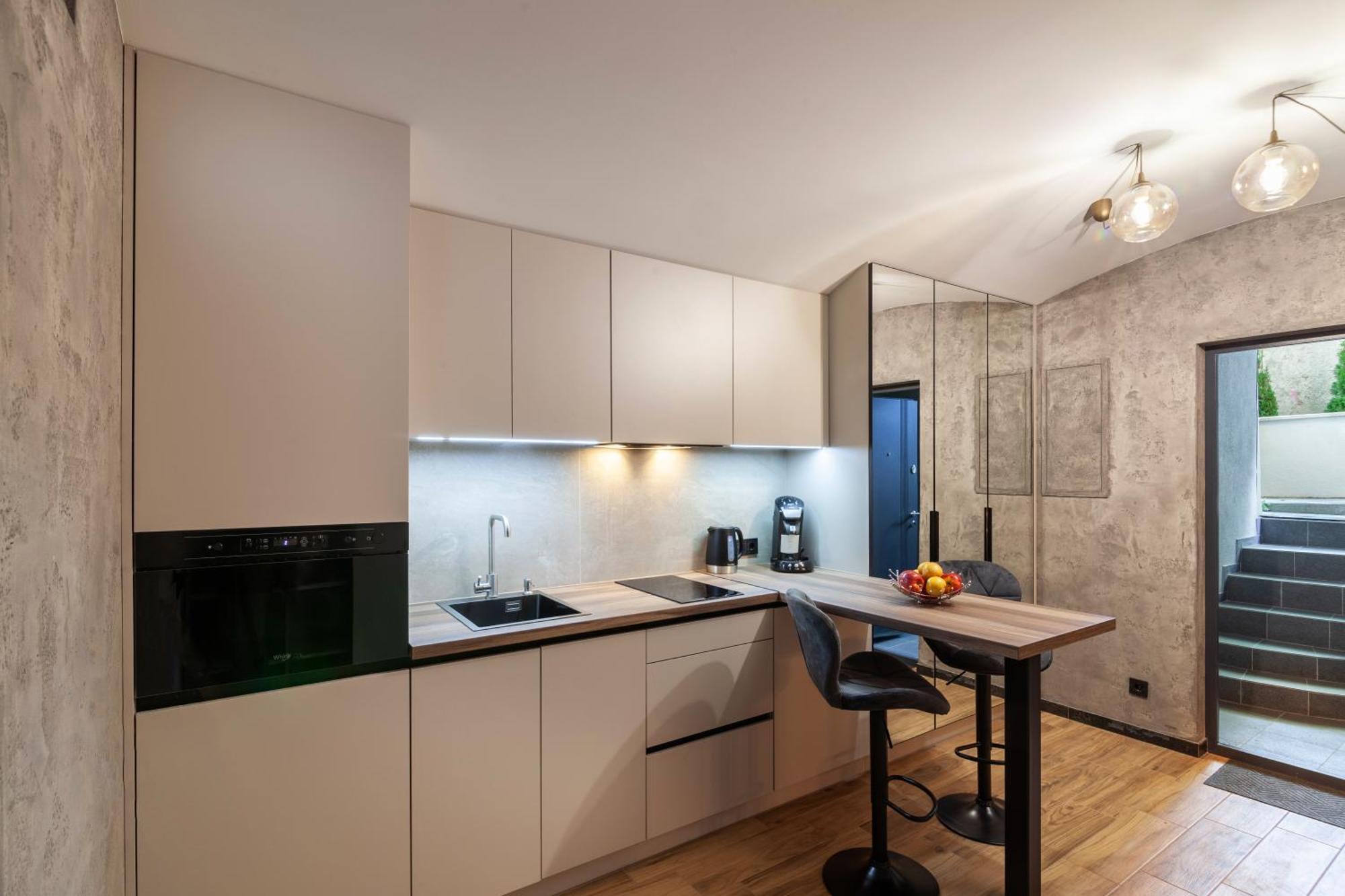 Royal Hot Jucuzzi Apartment Liov Exterior foto